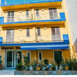 3* Отель Megaron